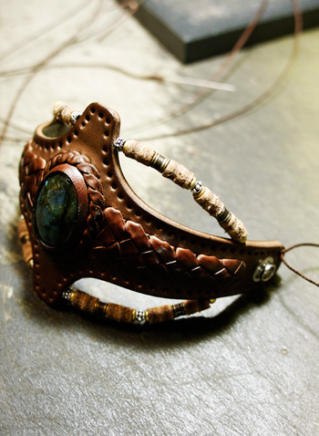 LEATHER-TUNA-1117-bracelet2.jpg