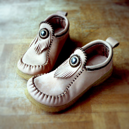 LEATHER-TUNA-shoes-albam-1999.jpg